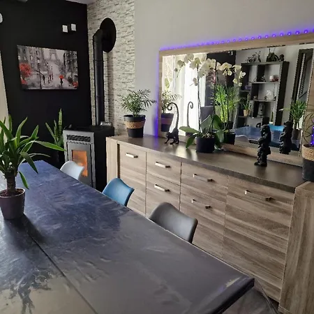 La Parenthese Normande - Balneo - Video Projecteur Homestay Argentan